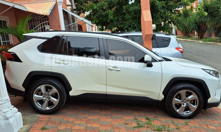 2021 Toyota Rav4 - Buy cars for sale in Kingston/St. Andrew
