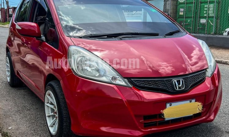 2011 Honda Fit - Buy cars for sale in Kingston/St. Andrew