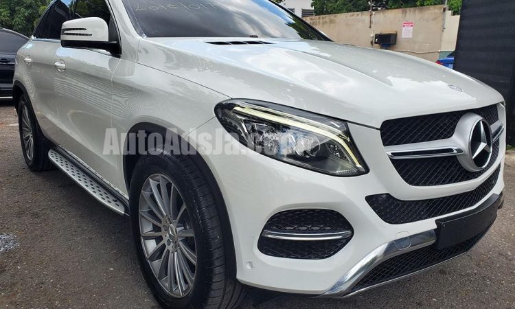 2016 Mercedes-Benz Benz - Buy cars for sale in Kingston/St. Andrew