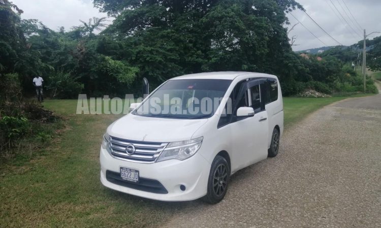 2014 Nissan Serena - Buy cars for sale in Kingston/St. Andrew