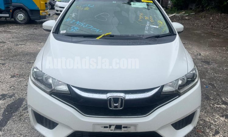 2018 Honda Fit - Buy cars for sale in Kingston/St. Andrew