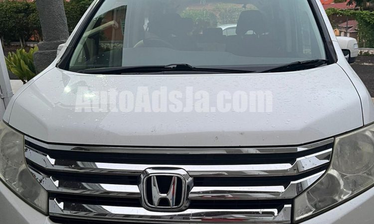 2014 Honda Stepwagon - Buy cars for sale in Manchester