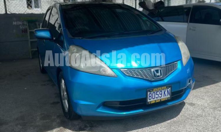 2010 Honda Fit - Buy cars for sale in St. Catherine