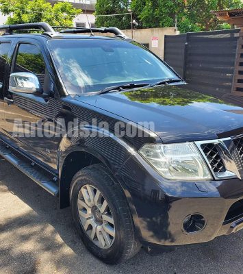 2012 Nissan NAVARA - Buy cars for sale in Kingston/St. Andrew