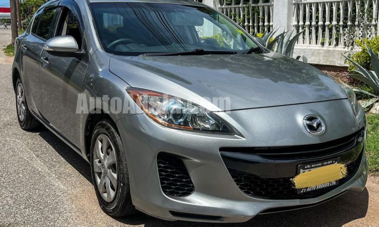 2013 Mazda Axela - Buy cars for sale in Kingston/St. Andrew