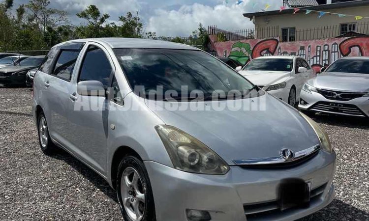 2006 Toyota Wish - Buy cars for sale in Manchester