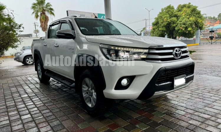 2016 Toyota Hilux - Buy cars for sale in Kingston/St. Andrew