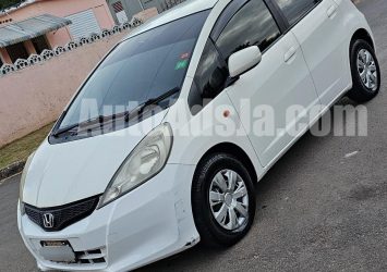 2012 Honda Fit - Buy cars for sale in St. Catherine