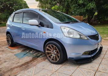 2009 Honda Fit - Buy cars for sale in St. Elizabeth