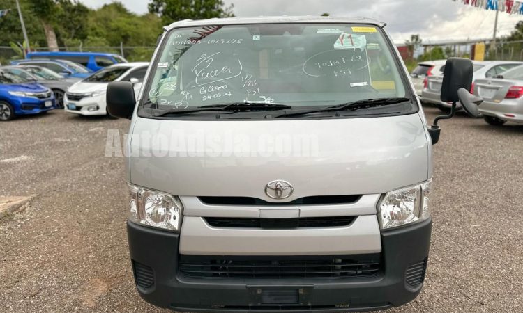 2019 Toyota Hiace - Buy cars for sale in Kingston/St. Andrew