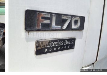 2001 Freightliner FL70 - Buy cars for sale in Kingston/St. Andrew