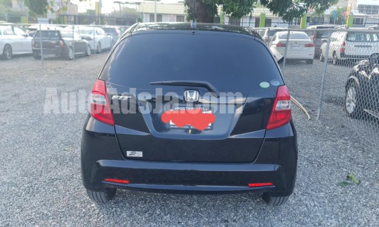 2013 Honda Fit - Buy cars for sale in Kingston/St. Andrew