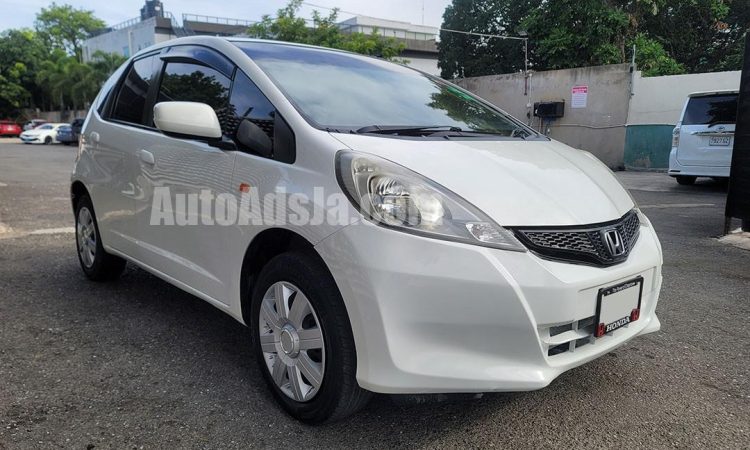 2012 Honda Fit - Buy cars for sale in Kingston/St. Andrew