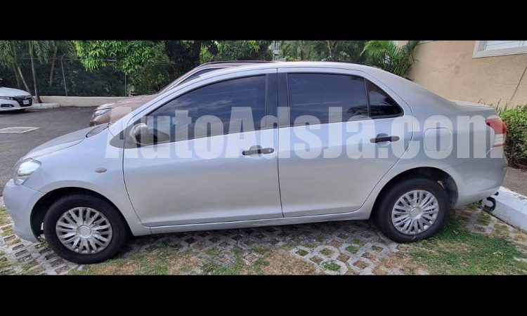 2010 Toyota Yaris - Buy cars for sale in Kingston/St. Andrew