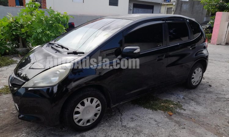 2012 Honda Fit - Buy cars for sale in Kingston/St. Andrew