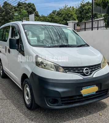 2017 Nissan NV200 - Buy cars for sale in Kingston/St. Andrew