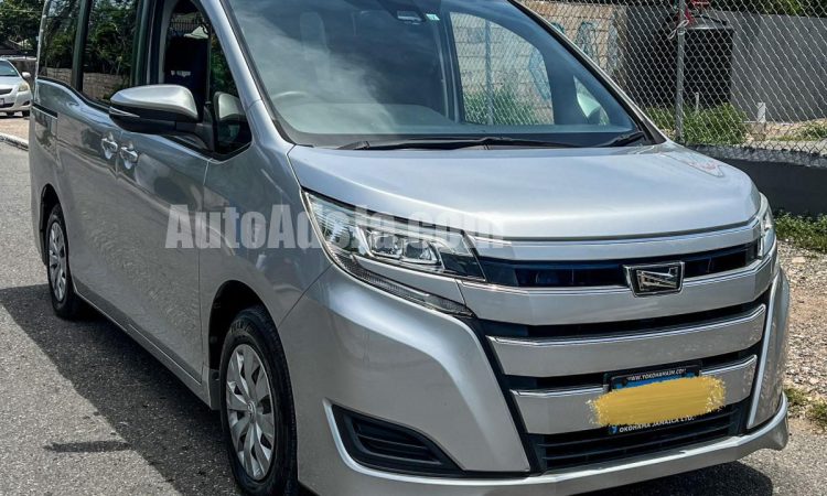 2017 Toyota Noah - Buy cars for sale in Kingston/St. Andrew