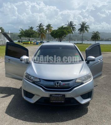 2015 Honda Fit - Buy cars for sale in Kingston/St. Andrew