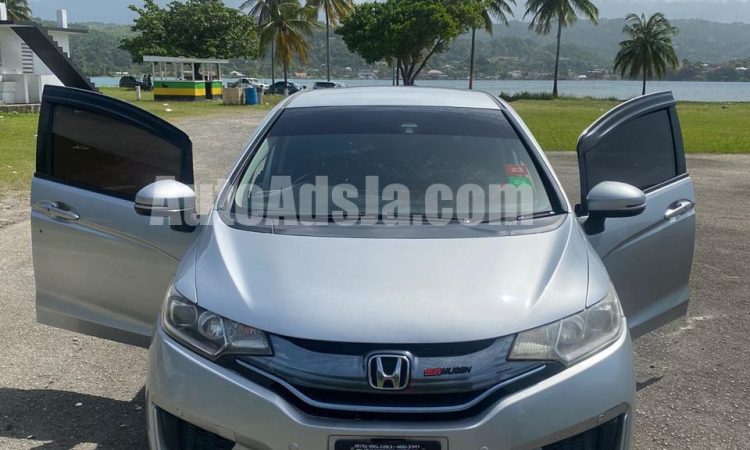 2015 Honda Fit - Buy cars for sale in Kingston/St. Andrew