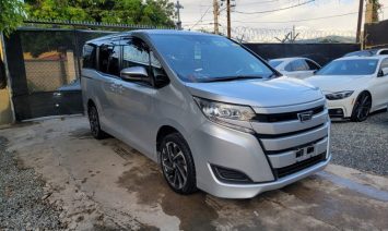 2018 Toyota Noah (KM0213837) - Buy cars for sale in Kingston/St. Andrew