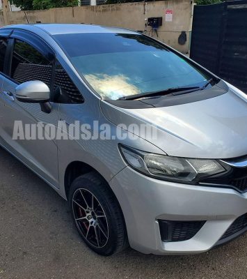 2016 Honda Fit - Buy cars for sale in Kingston/St. Andrew