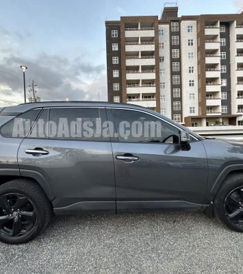 2020 Toyota RAV4 - Buy cars for sale in Kingston/St. Andrew