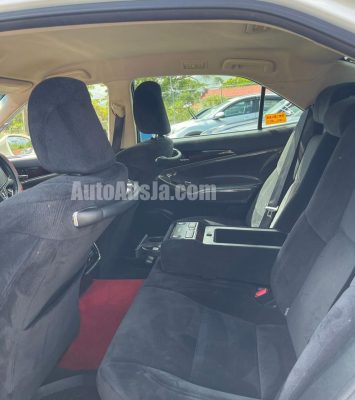 2016 Toyota Crown - Buy cars for sale in St. Elizabeth