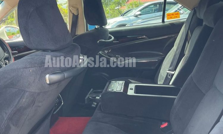 2016 Toyota Crown - Buy cars for sale in St. Elizabeth