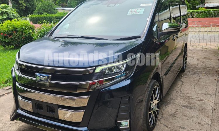 2018 Toyota Voxy - Buy cars for sale in Kingston/St. Andrew