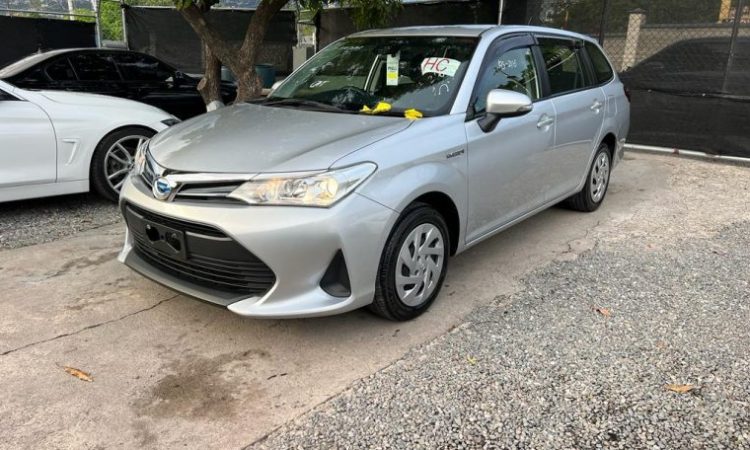 2018 Toyota Fielder (KM0213838) - Buy cars for sale in Kingston/St. Andrew