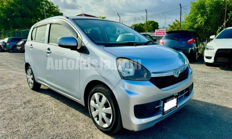 2014 Daihatsu Mira - Buy cars for sale in Kingston/St. Andrew