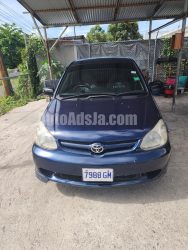 2004 Toyota Yaris - Buy cars for sale in St. Catherine