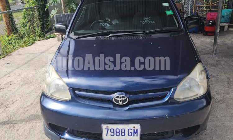 2004 Toyota Yaris - Buy cars for sale in St. Catherine