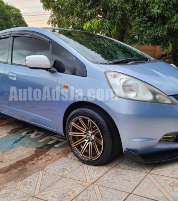 2009 Honda Fit - Buy cars for sale in St. Elizabeth