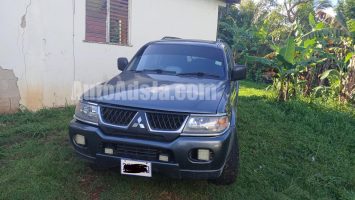 2005 Mitsubishi Montero - Buy cars for sale in St. Catherine