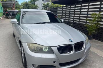 2010 BMW 325i - Buy cars for sale in Kingston/St. Andrew