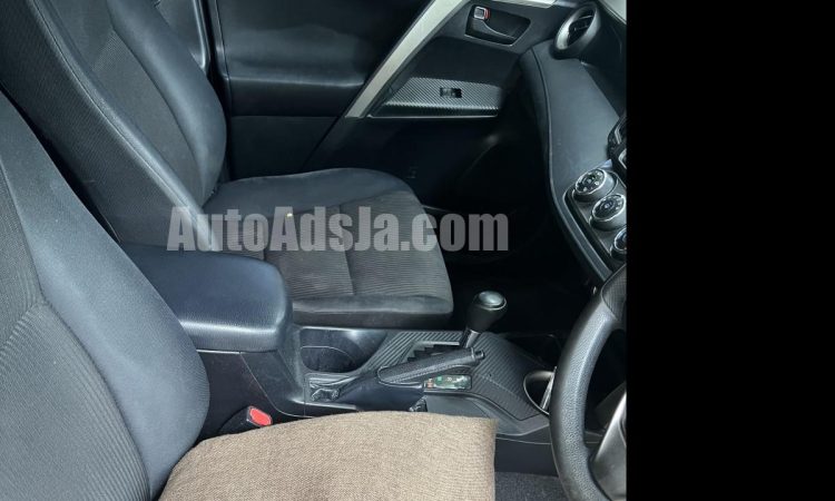 2014 Toyota Rav4 - Buy cars for sale in Kingston/St. Andrew