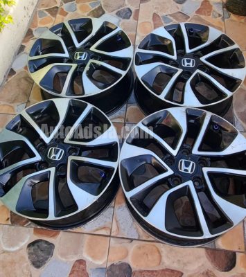 2014 Honda Civic - Buy cars for sale in St. Catherine