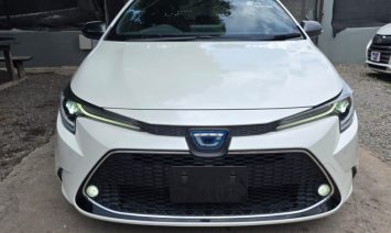 2019 Toyota Corolla Touring (KM0213930) - Buy cars for sale in Kingston/St. Andrew