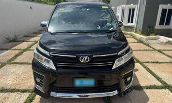 2016 Toyota Voxy ZS (KM0213962) - Buy cars for sale in Kingston/St. Andrew