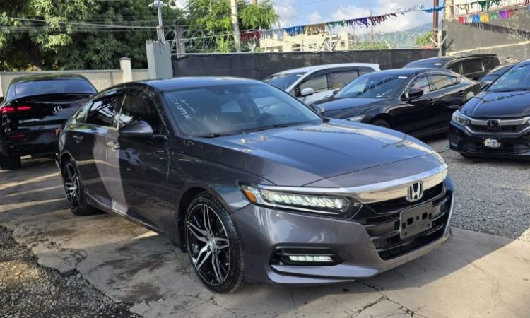 2018 Honda Accord Touring (KM0213963) - Buy cars for sale in Kingston/St. Andrew