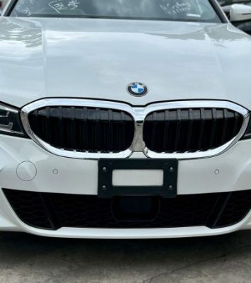 2019 BMW 320i M-Sport Package (KM0213992) - Buy cars for sale in Kingston/St. Andrew