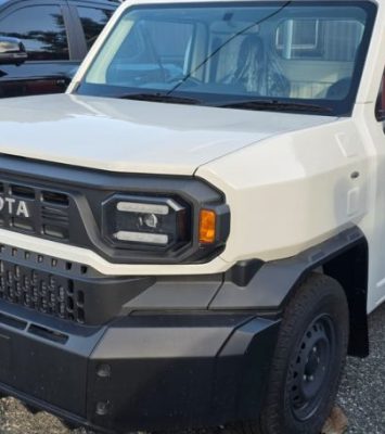 2024 Toyota Hilux Champ (KM0214005) - Buy cars for sale in Kingston/St. Andrew