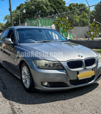 2010 BMW 320I - Buy cars for sale in Kingston/St. Andrew