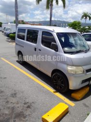 2010 Toyota Liteacetownace - Buy cars for sale in Kingston/St. Andrew