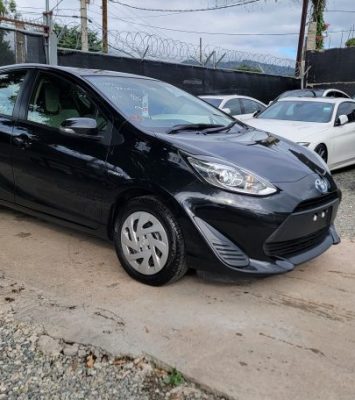 2018 Toyota Aqua (KM0213842) - Buy cars for sale in Kingston/St. Andrew