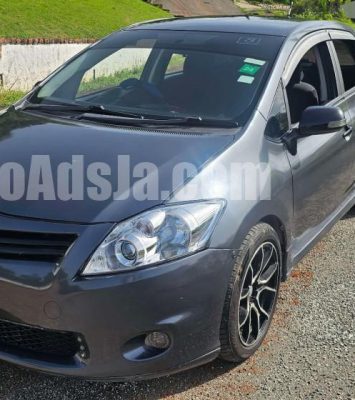 2010 Toyota Auris - Buy cars for sale in Kingston/St. Andrew