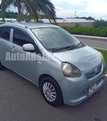 2013 Daihatsu Mira - Buy cars for sale in Hanover