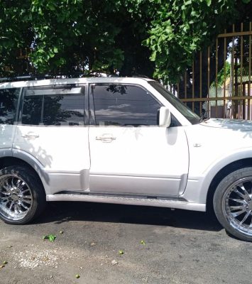 2004 Mitsubishi Pajero - Buy cars for sale in Kingston/St. Andrew