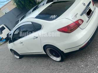 2012 Nissan Bluebird - Buy cars for sale in Kingston/St. Andrew